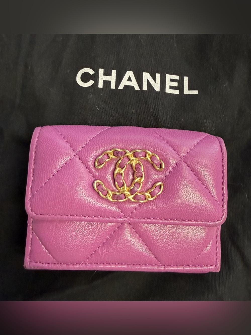 Authentic - Chanel 19 Small Flap Wallet Quilted Chain Pink